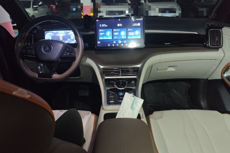 Used BYD Song Pro New Energy 2023 Champion Edition DM-i 110KM Beyond Model Center Console