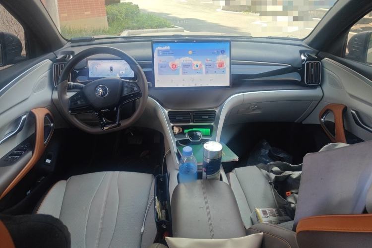 Used BYD Song Pro New Energy 2023 Champion Edition DM-i 110KM Excellence Model Center Console