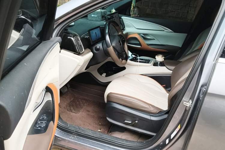 Used BYD Song Pro New Energy 2023 Champion Edition DM-i 110KM Excellence Model Driver Seat