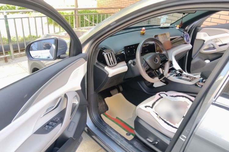 Used BYD Song Pro New Energy 2023 Champion Edition DM-i 71KM Navigation Model Driver Seat