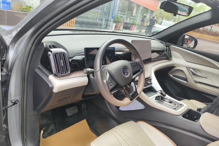 Used BYD Song Pro New Energy 2023 Champion Edition DM-i 71KM Navigation Model Driver Seat