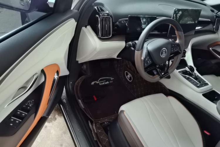 Used BYD Song Pro New Energy 2023 Champion Edition DM-i 110KM Beyond Model Driver Seat
