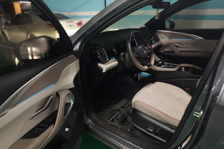 Used BYD Song Pro New Energy 2023 Champion Edition DM-i 110KM Excellence Model Driver Seat