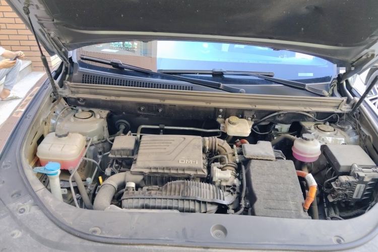 Used BYD Song Pro New Energy 2023 Champion Edition DM-i 71KM Navigation Model Engine Bay