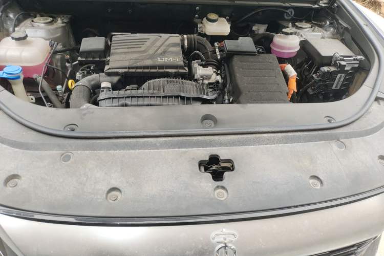 Used BYD Song Pro New Energy 2023 Champion Edition DM-i 71KM Navigation Model Engine Bay