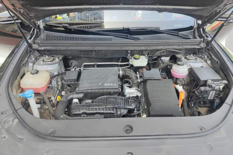 Used BYD Song Pro New Energy 2023 Champion Edition DM-i 71KM Beyond Model Engine Bay