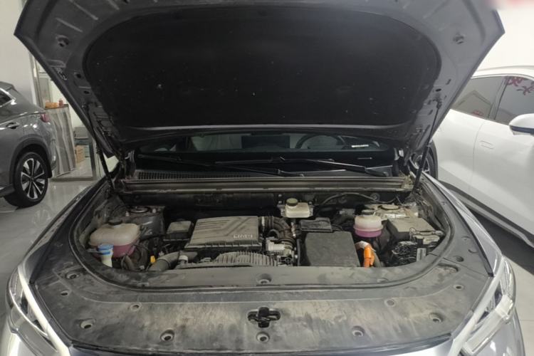 Used BYD Song Pro New Energy 2023 Champion Edition DM-i 110KM Excellence Model Engine Bay