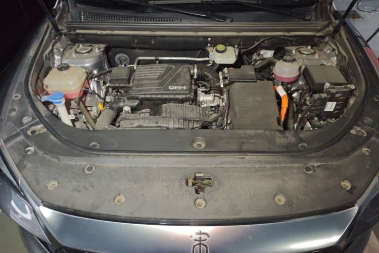Used BYD Song Pro New Energy 2023 Champion Edition DM-i 110KM Beyond Model Engine Bay