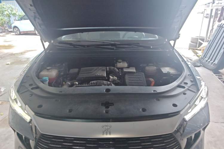 Used BYD Song Pro New Energy 2023 Champion Edition DM-i 110KM Beyond Model Engine Bay