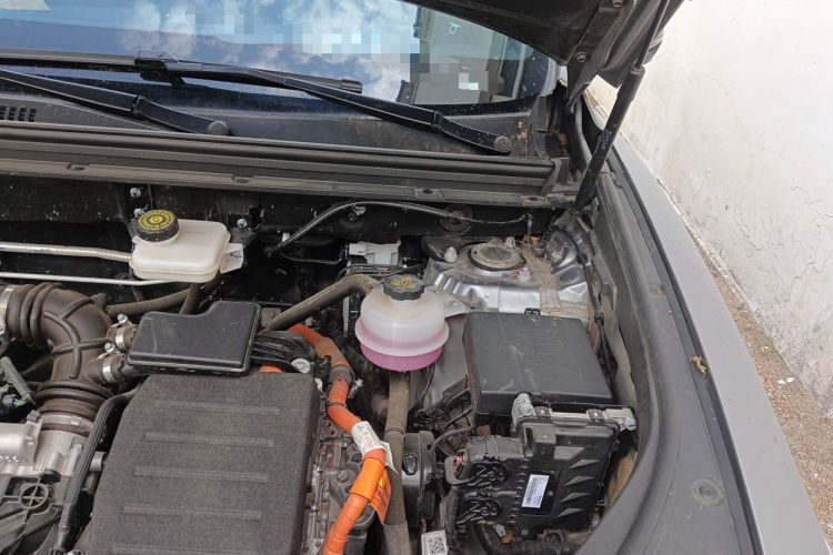Used BYD Song Pro New Energy 2023 Champion Edition DM-i 110KM Excellence Model Engine Bay Left