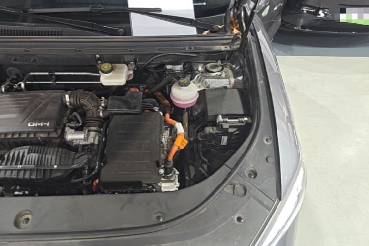 Used BYD Song Pro New Energy 2023 Champion Edition DM-i 110KM Excellence Model Engine Bay Left