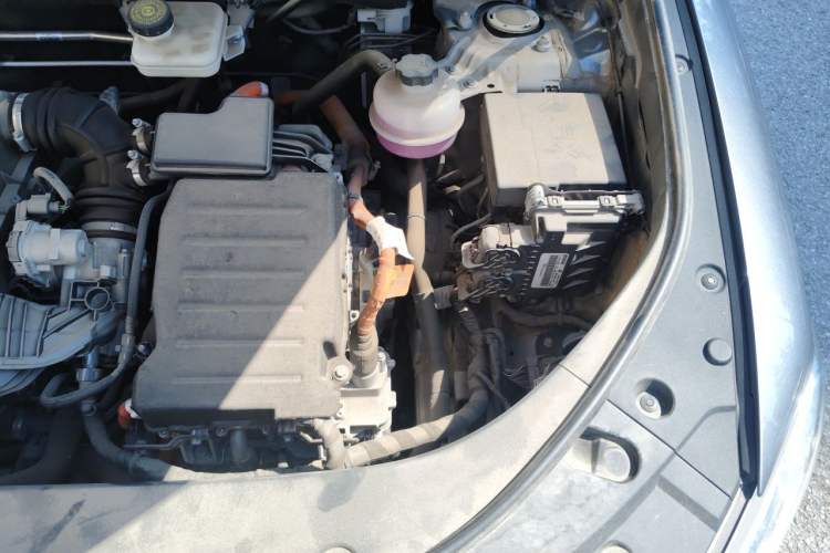 Used BYD Song Pro New Energy 2023 Champion Edition DM-i 110KM Excellence Model Engine Bay Left