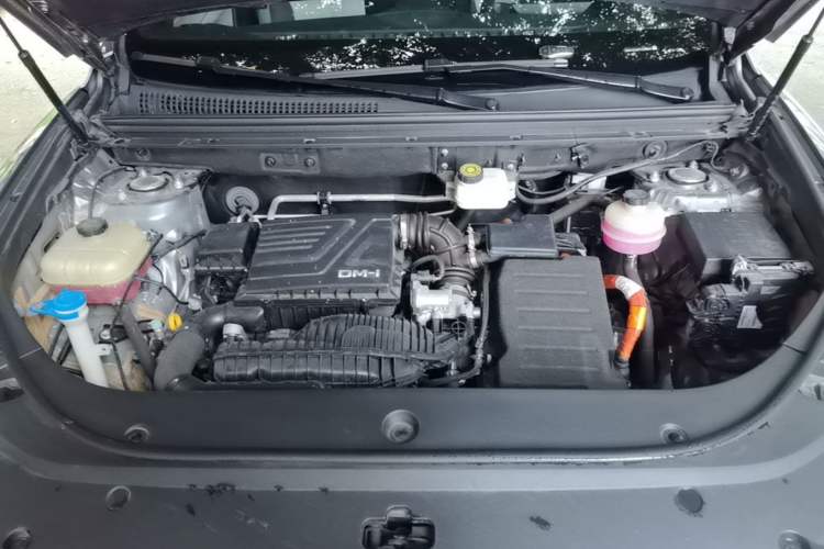Used BYD Song Pro New Energy 2023 Champion Edition DM-i 110KM Beyond Model Engine Bay