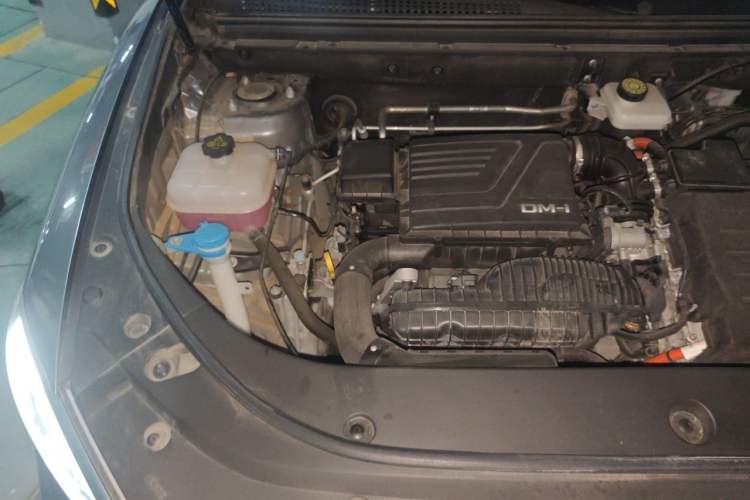 Used BYD Song Pro New Energy 2023 Champion Edition DM-i 110KM Excellence Model Engine Bay Right