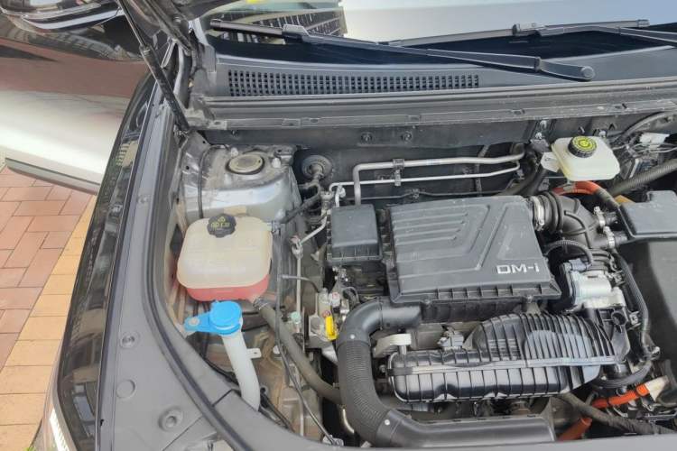 Used BYD Song Pro New Energy 2023 Champion Edition DM-i 71KM Beyond Model Engine Bay Right
