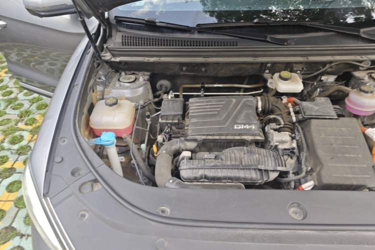 Used BYD Song Pro New Energy 2023 Champion Edition DM-i 71KM Leading Model Engine Bay Right