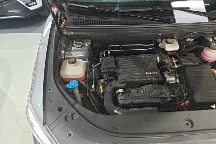 Used BYD Song Pro New Energy 2023 Champion Edition DM-i 110KM Excellence Model Engine Bay Right
