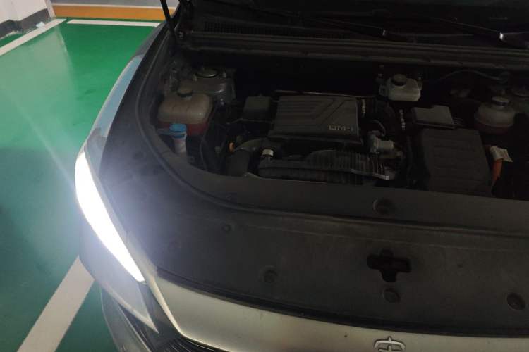 Used BYD Song Pro New Energy 2023 Champion Edition DM-i 110KM Excellence Model Engine Bay Right