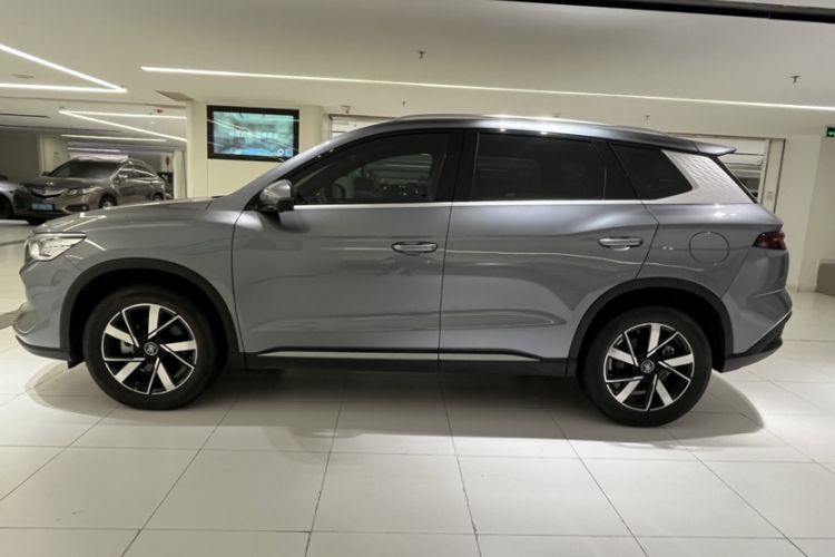 Used BYD Song Pro New Energy 2023 Champion Edition DM-i 71KM Navigation Model Exterior 3