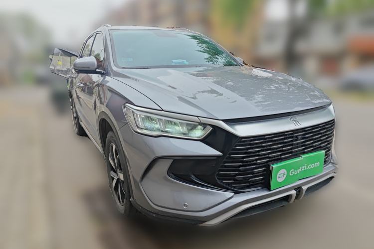 Used BYD Song Pro New Energy 2023 Champion Edition DM-i 71KM Leading Model Front Right 45 Deg