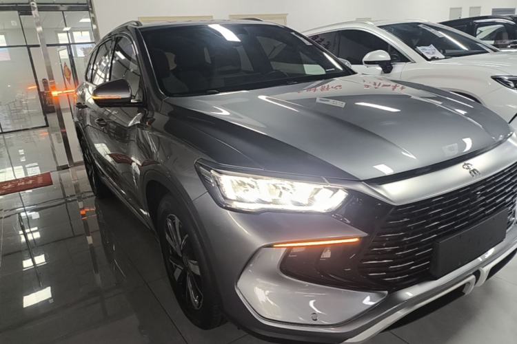 Used BYD Song Pro New Energy 2023 Champion Edition DM-i 110KM Excellence Model Front Right 45 Deg