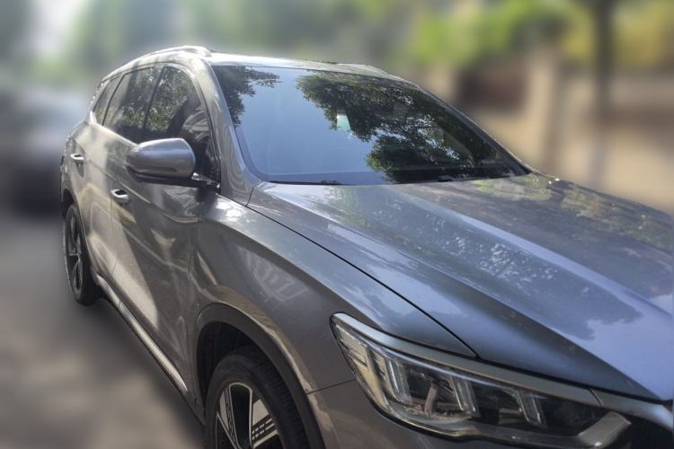 Used BYD Song Pro New Energy 2023 Champion Edition DM-i 110KM Excellence Model Front Right 45 Deg