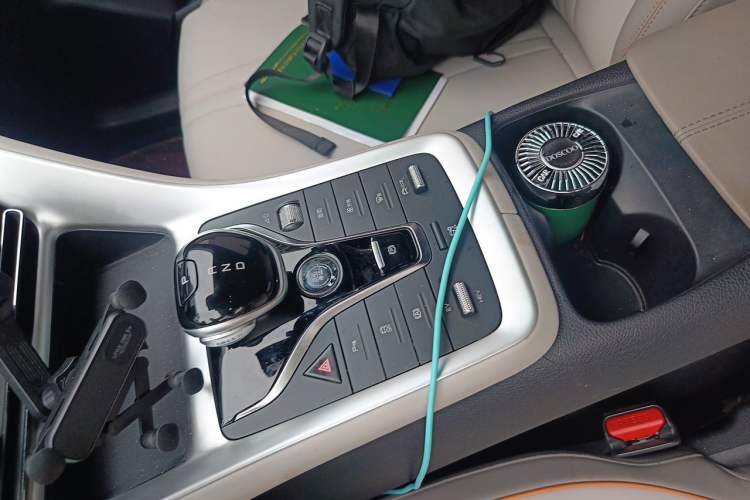Used BYD Song Pro New Energy 2023 Champion Edition DM-i 110KM Beyond Model Gear Lever