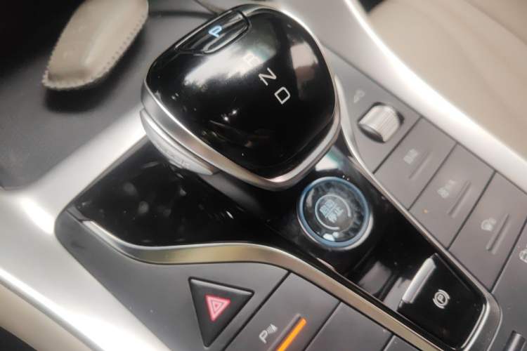 Used BYD Song Pro New Energy 2023 Champion Edition DM-i 110KM Excellence Model Gear Lever