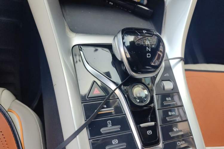 Used BYD Song Pro New Energy 2023 Champion Edition DM-i 71KM Beyond Model Gear Lever