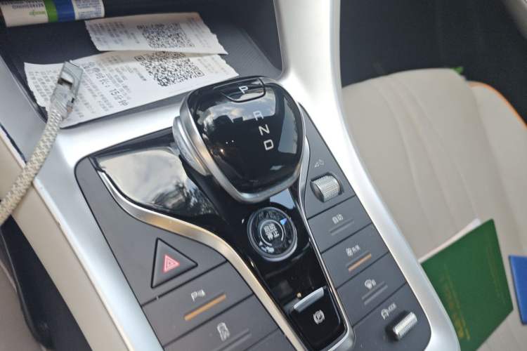 Used BYD Song Pro New Energy 2023 Champion Edition DM-i 71KM Leading Model Gear Lever