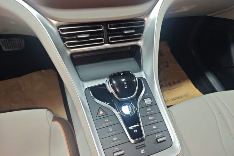 Used BYD Song Pro New Energy 2023 Champion Edition DM-i 110KM Beyond Model Gear Lever