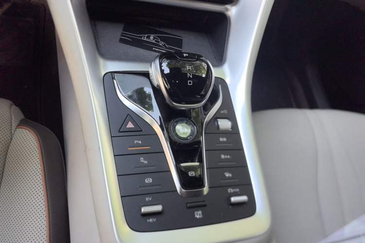 Used BYD Song Pro New Energy 2023 Champion Edition DM-i 110KM Excellence Model Gear Lever