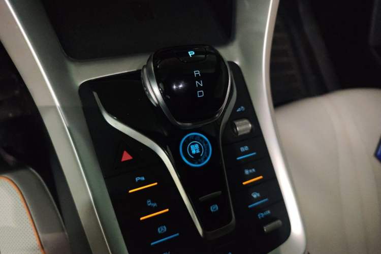 Used BYD Song Pro New Energy 2023 Champion Edition DM-i 110KM Excellence Model Gear Lever