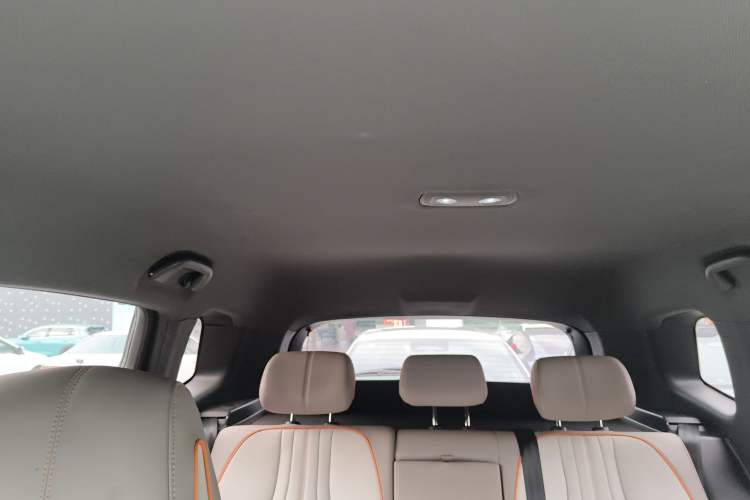 Used BYD Song Pro New Energy 2023 Champion Edition DM-i 71KM Navigation Model Headliner