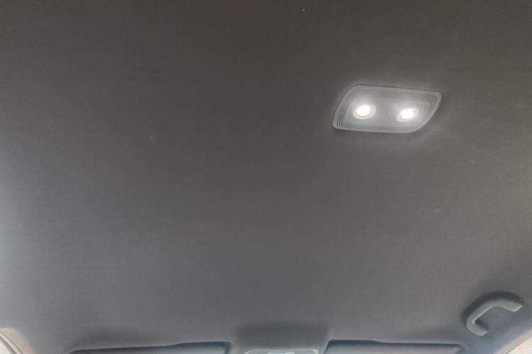 Used BYD Song Pro New Energy 2023 Champion Edition DM-i 71KM Navigation Model Headliner