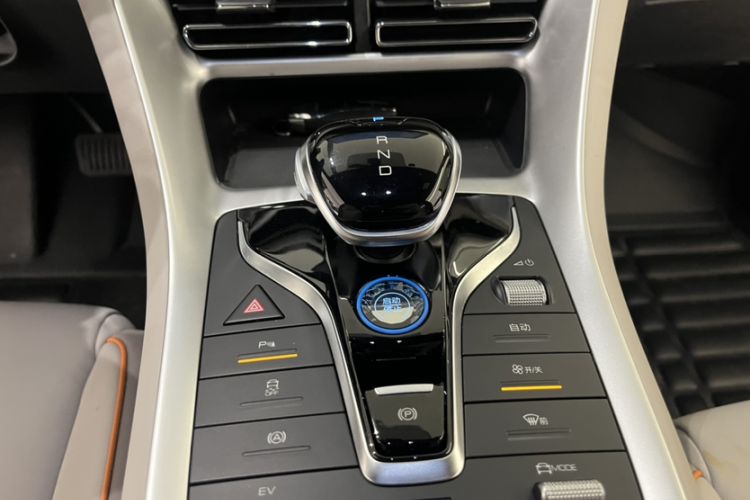 Used BYD Song Pro New Energy 2023 Champion Edition DM-i 71KM Navigation Model Interior 2