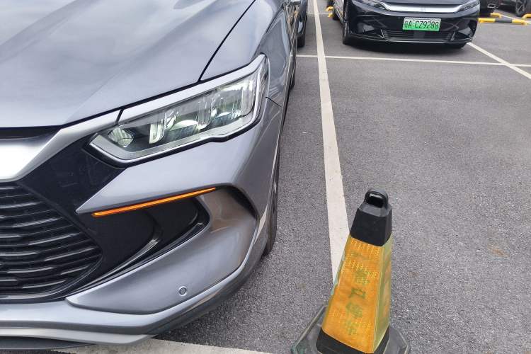 Used BYD Song Pro New Energy 2023 Champion Edition DM-i 71KM Navigation Model Left Front Headlight