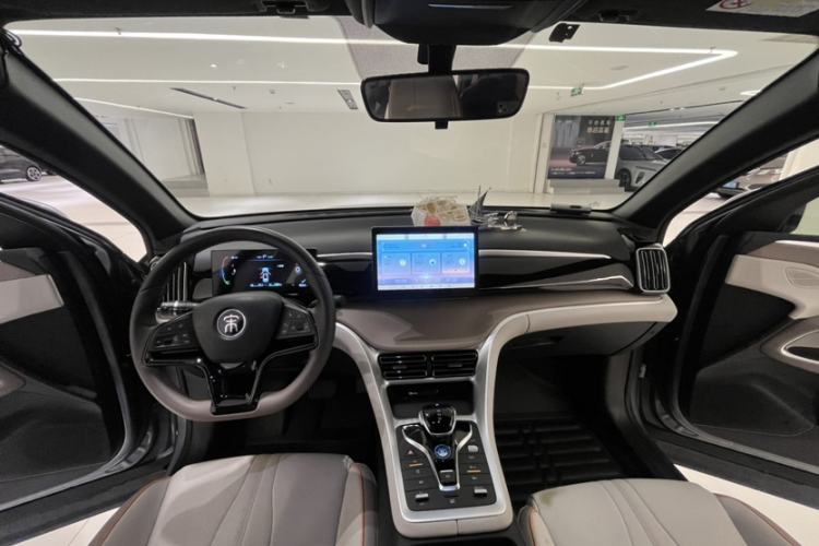 Used BYD Song Pro New Energy 2023 Champion Edition DM-i 71KM Navigation Model Left Front Seat