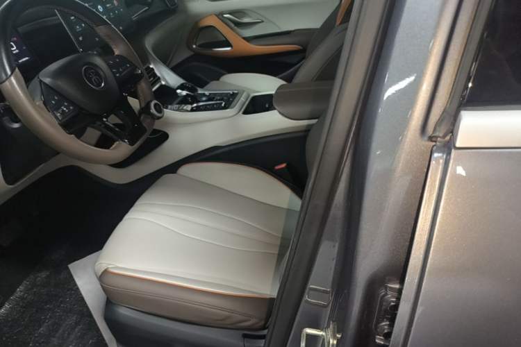 Used BYD Song Pro New Energy 2023 Champion Edition DM-i 110KM Excellence Model Left Front Seat
