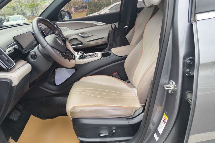 Used BYD Song Pro New Energy 2023 Champion Edition DM-i 71KM Navigation Model Left Front Seat