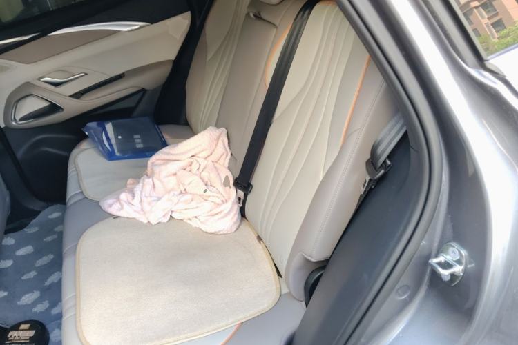 Used BYD Song Pro New Energy 2023 Champion Edition DM-i 71KM Navigation Model Left Rear Seat