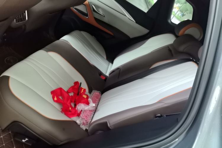 Used BYD Song Pro New Energy 2023 Champion Edition DM-i 110KM Beyond Model Left Rear Seat