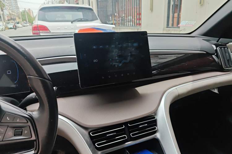 Used BYD Song Pro New Energy 2023 Champion Edition DM-i 71KM Leading Model Odometer Close Up