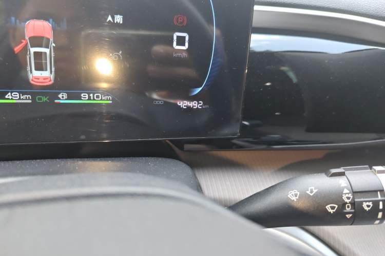 Used BYD Song Pro New Energy 2023 Champion Edition DM-i 71KM Leading Model Odometer Close Up