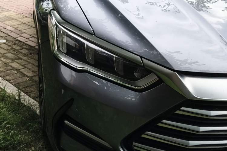 Used BYD Song Pro New Energy 2023 Champion Edition DM-i 110KM Excellence Model Right Front Headlight