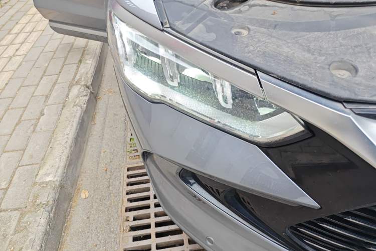 Used BYD Song Pro New Energy 2023 Champion Edition DM-i 71KM Leading Model Right Front Headlight