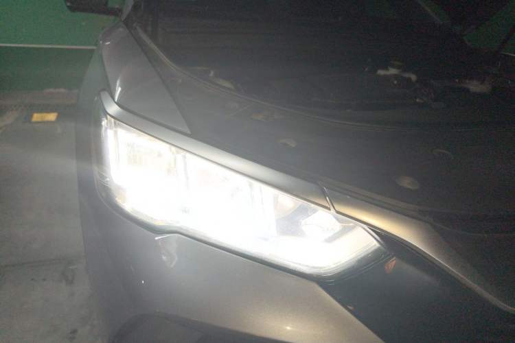 Used BYD Song Pro New Energy 2023 Champion Edition DM-i 71KM Leading Model Right Front Headlight
