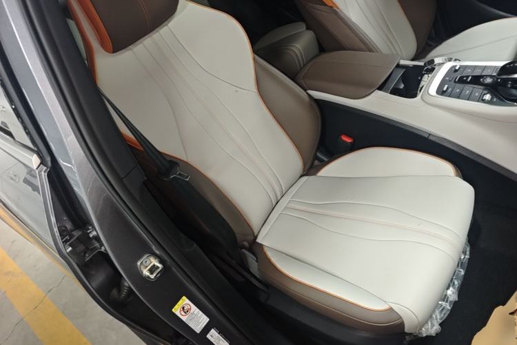 Used BYD Song Pro New Energy 2023 Champion Edition DM-i 110KM Beyond Model Right Front Seat