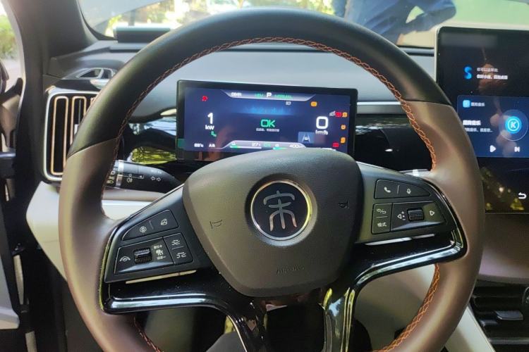 Used BYD Song Pro New Energy 2023 Champion Edition DM-i 110KM Excellence Model Steering Wheel