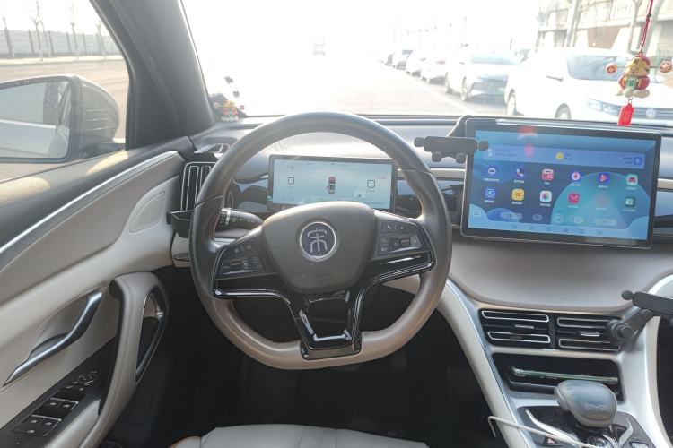 Used BYD Song Pro New Energy 2023 Champion Edition DM-i 110KM Beyond Model Steering Wheel